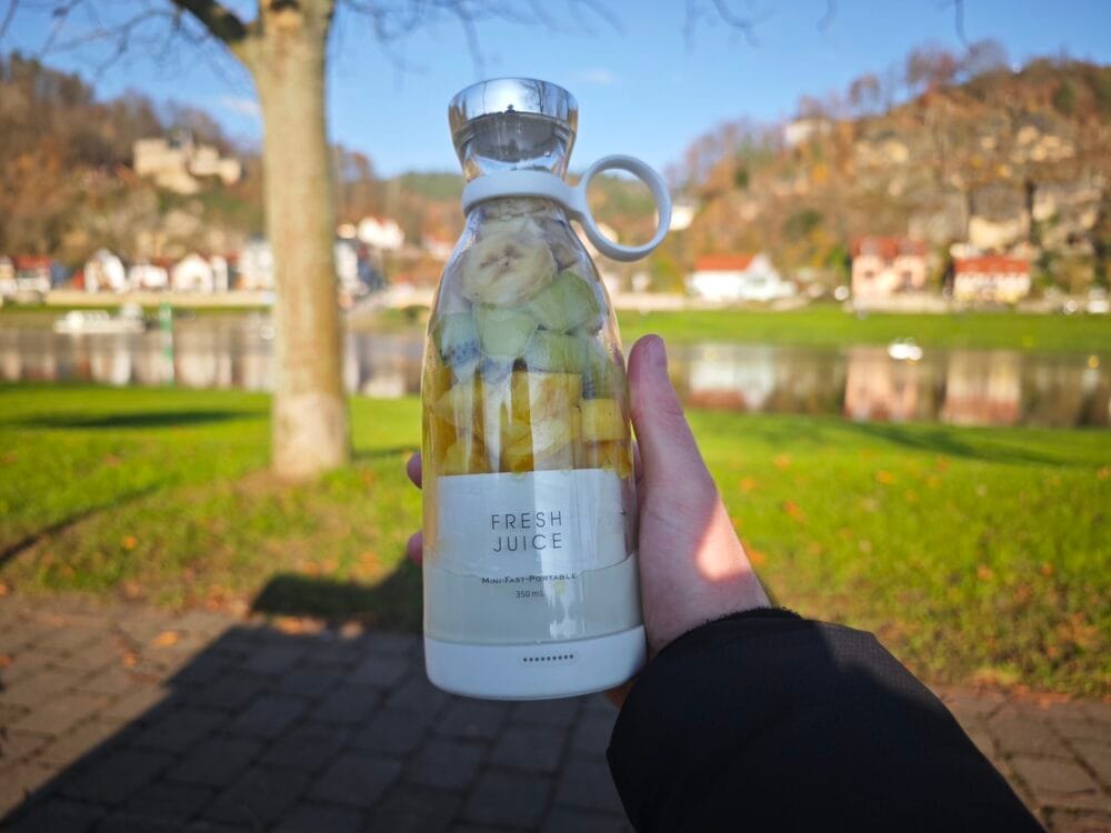 FreshJuice klar til at lave smoothie på hike