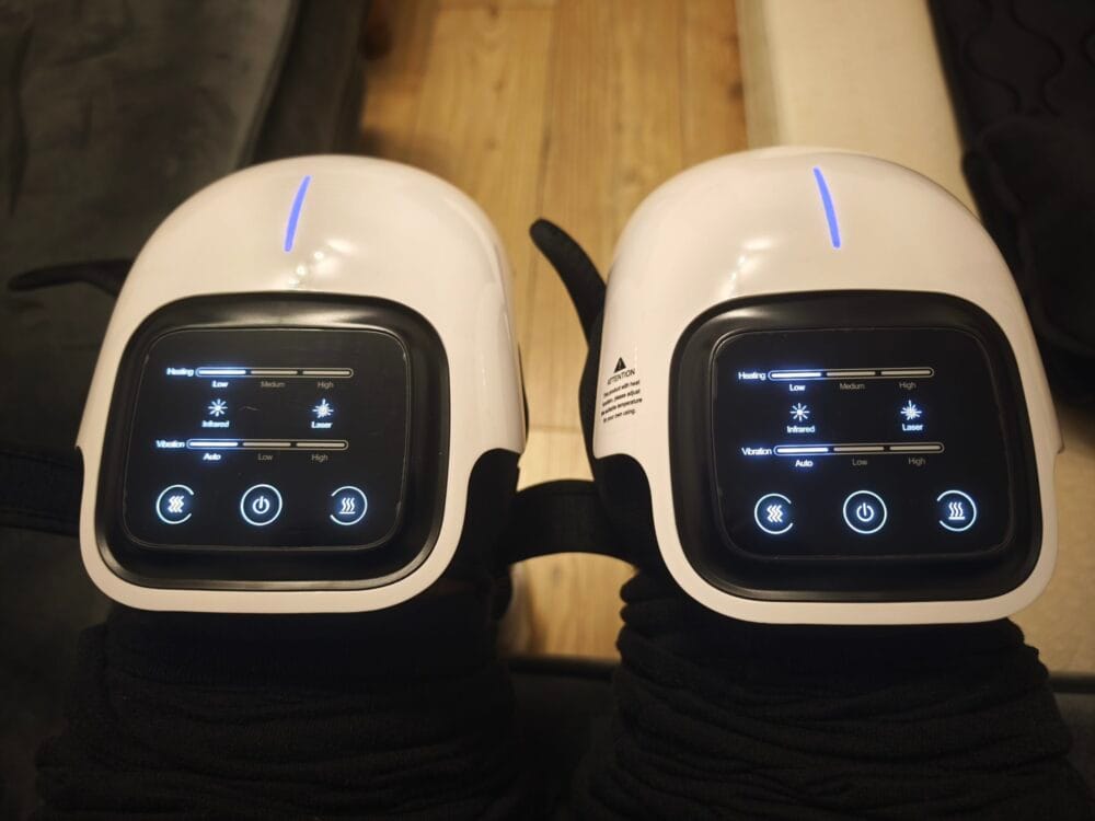 Jeg tester Comforth Kneecare og Kneelux pro på samme tid