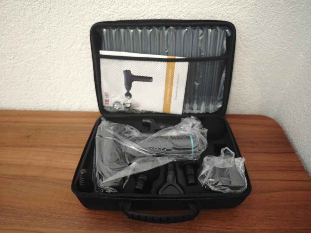 Jeg har lige åbnet Comforth Muscleflow massagepistol